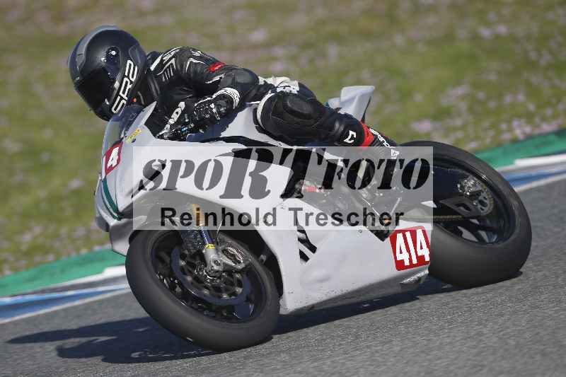 /Archiv-2024/02 29.01.-02.02.2024 Moto Center Thun Jerez/Gruppe gruen-green/414